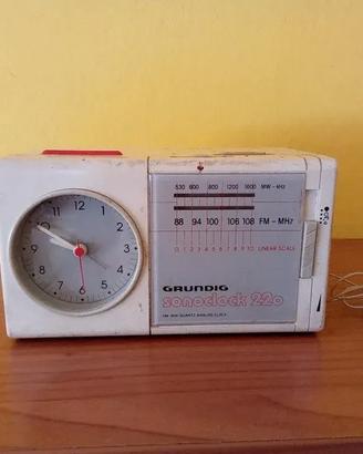 Grundig Sonoclock 220, radio sveglia anni '70