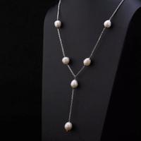 COLLANA IN ORO BIANCO 18 KT E PERLE OVALI BIANCHE
