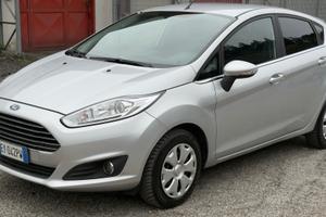 Ford Fiesta 1.5 TDCi 75CV 5 porte Titanium