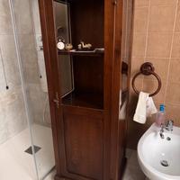 Vetrinetta da bagno legno massello e marmo