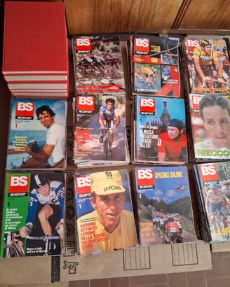 collezione di bicisport /cicloturismo e libri vari
