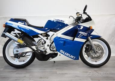 Suzuki RGV 250 GAMMA