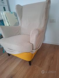 poltrona ikea con pouf e coperture