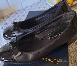 Scarpa donna, colore nero, n.36,vera pelle. NUOVE