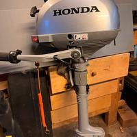 Motore fuoribordo Honda 2.3
