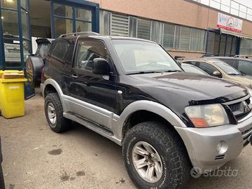 Mitsubishi Pajero Pajero 3p 3.2 tdi 16v di-d GLS-2