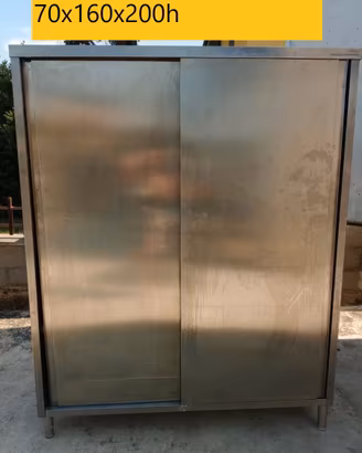 armadio in acciaio inox