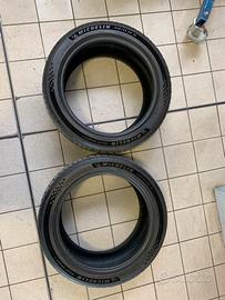 Gomme 245/45r18