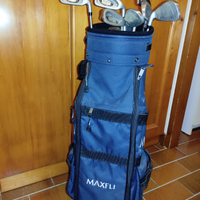 Sacca da golf con mazze