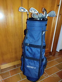 Sacca da golf con mazze