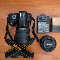 Nikon D3200 con obiettivo 18-105