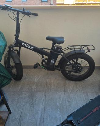 Bicicletta elettrica Nilox, buono stato, poco usat
