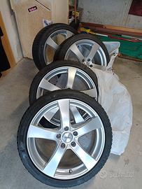 4 cerchi in lega Dezent 18 pneumatici invernali