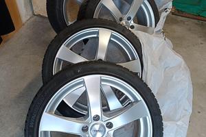 4 cerchi in lega Dezent 18 pneumatici invernali