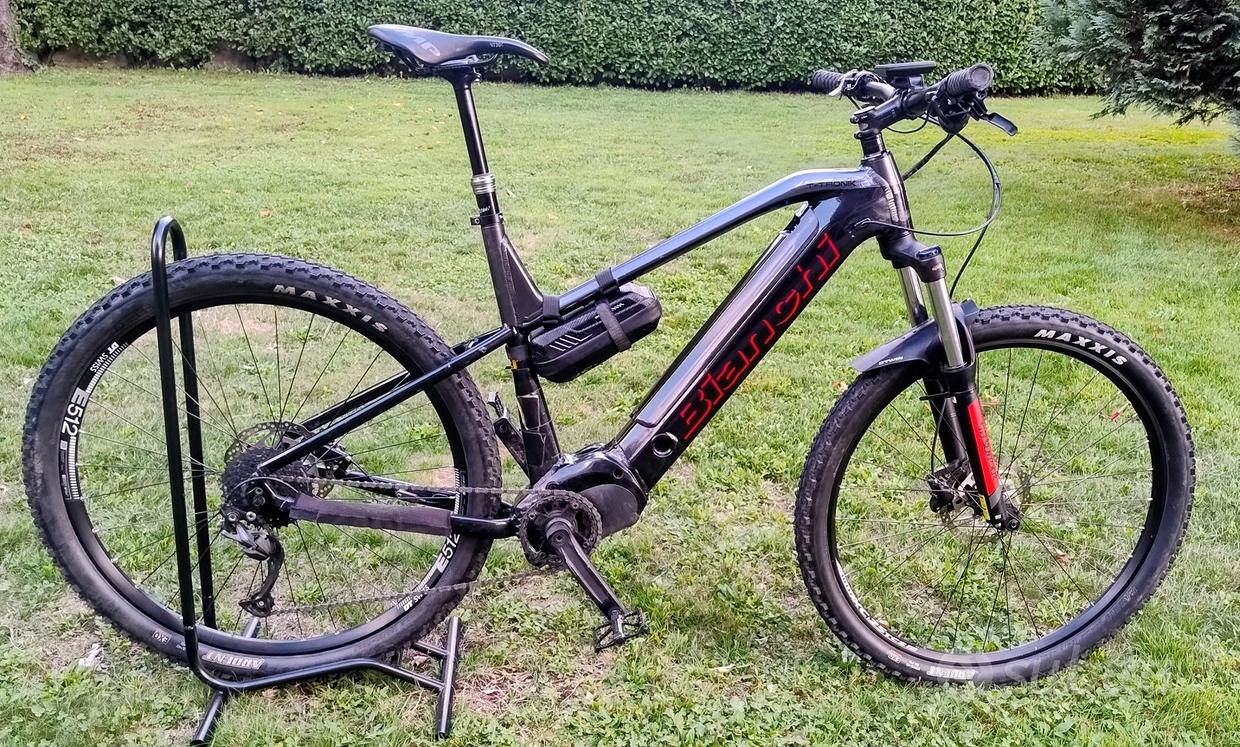 T Tronik Sport Bici Trekking Elettrica Bianchi Ebike Bianchi Rebel