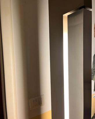 Lampada girevole Ara designer Ilaria Marelli prodo
