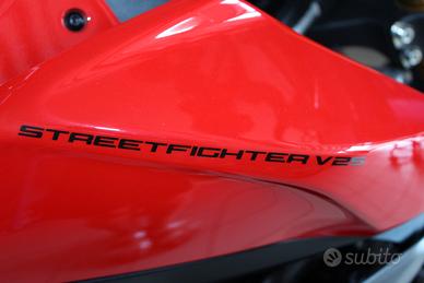 Ducati Streetfighter V2 S