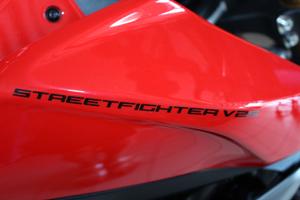 Ducati Streetfighter V2 S