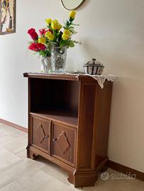 Comò in legno