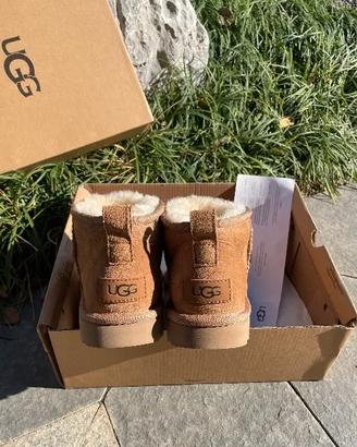 UGG Classic Ultra Mini 37