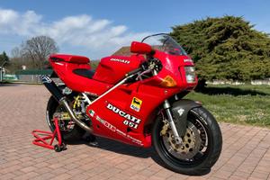 Ducati 851