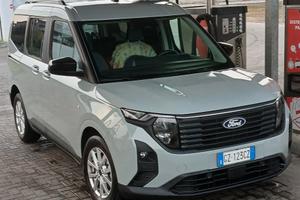 ford Tourneo 1000 turbo automatico