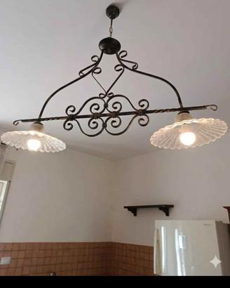 set lampadario e applique in ferro battuto
