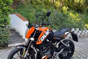 KTM DUKE 125