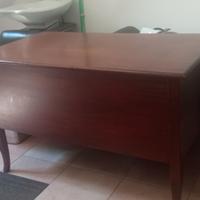 Scrivania e tavolino da salotto