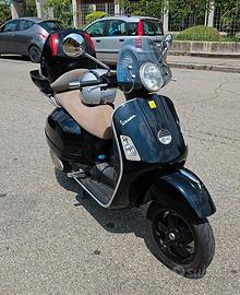Vespa 250 Gts 