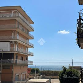 3 LOCALI A PORTICI