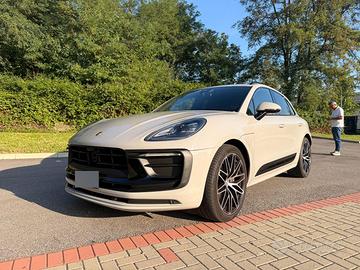 Porsche Macan T