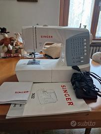 macchina da cucire singer 7422