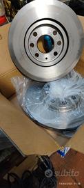 Dischi freno anteriori e posteriori Opel Meriva a