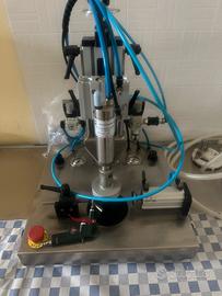 Tappatrice semiautomatica