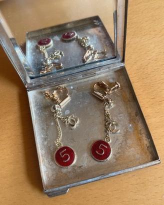 Orecchini vintage Chanel CC clip oro rosso 5