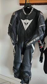 Tuta moto Dainese Laguna Seca 4 + guanti a scelta