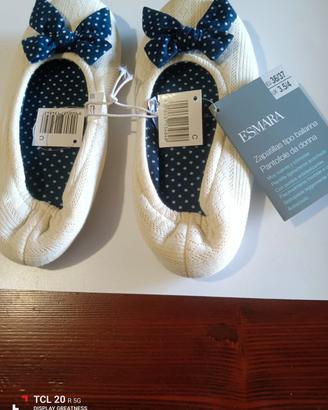 Pantofole tipo " ballerine" n 36/37. Nuove