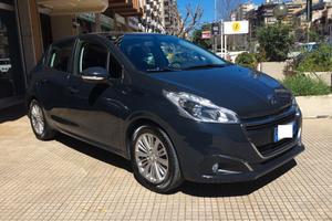 Peugeot 208 PureTech 82 5 porte Allure