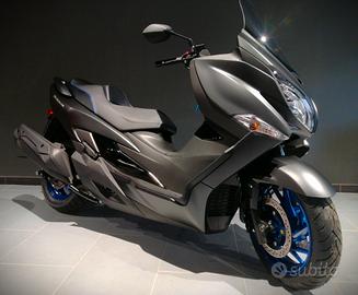Nuova Suzuki Burgman 400 OPERAZIONE 50% MOTOR X