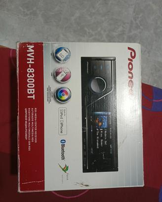 Pioneer MVH 8300bt