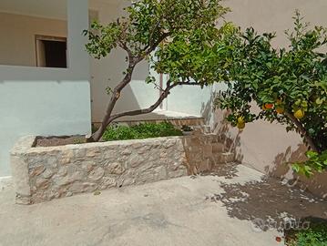 Appartamento ingresso indipendente quartiere Dente