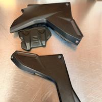 Fianchetti serbatoio per Multistrada V4