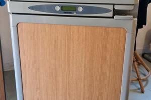 Frigorifero N145 THETFORD per Camper