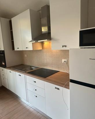 Cucina Mondo Convenienza pari al nuovo