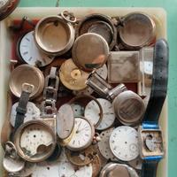 attrezzatura e ricambi per orologiaio
