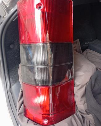 Fanale posteriore destro 