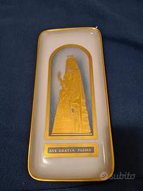 piatto decorato in oro