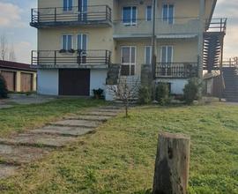 Casa con due appartamenti