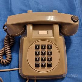 Telefoni fissi vintage a tastiera anni 70/80